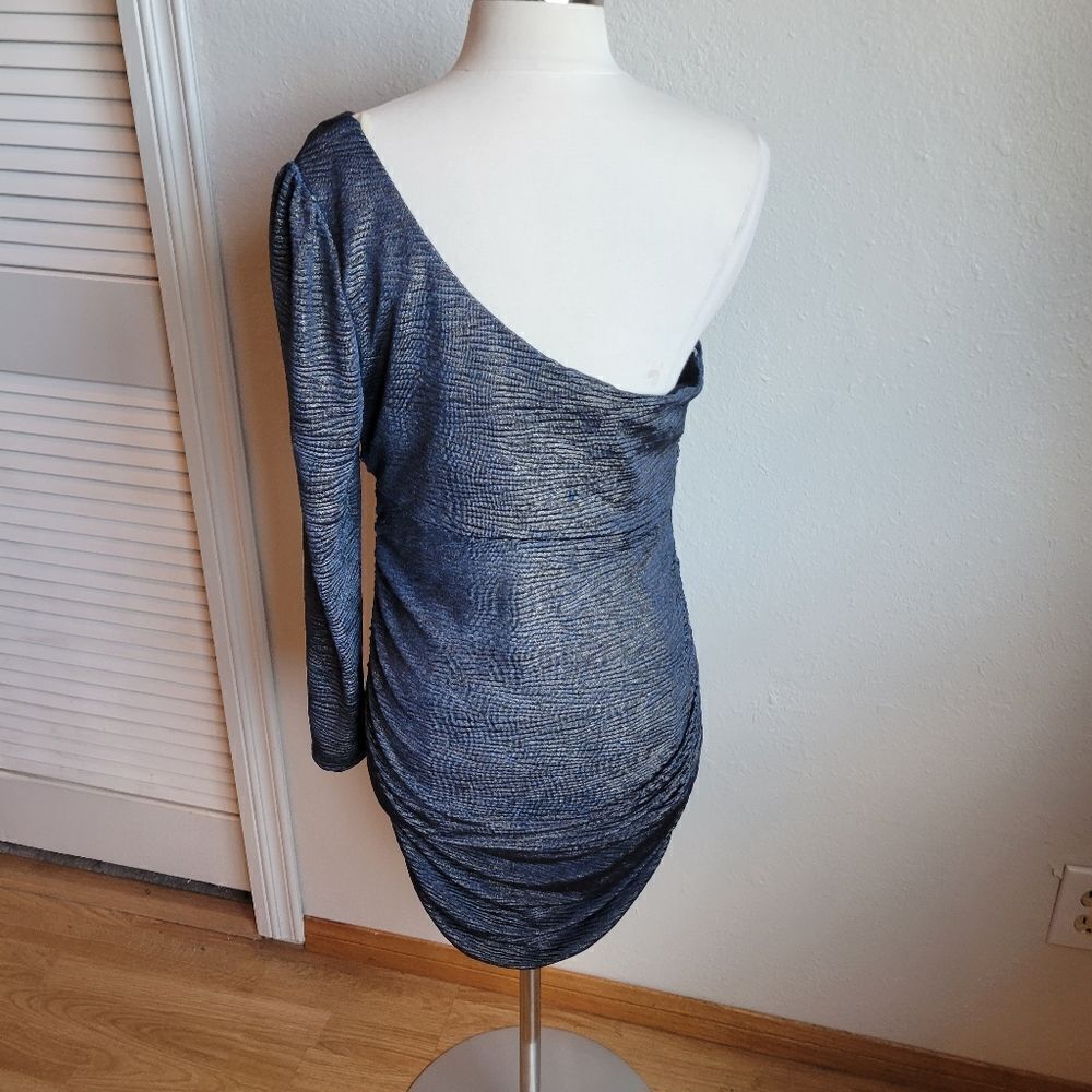 Mystic One Shoulder Metallic Dress - Picture 4 of 6